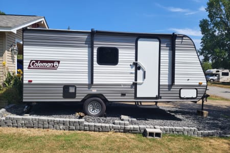 Fun Camper for Small Families Fully Stocked