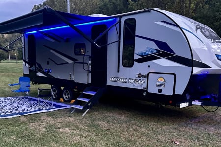 2023 Forest River Alpha wolf 26DBH-L
