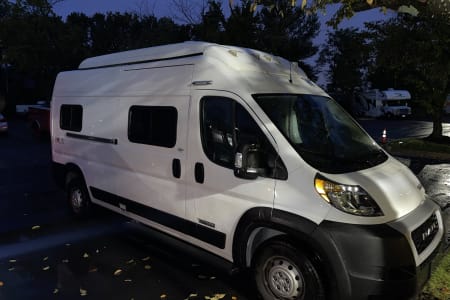 HillwoodCampingPark Rv Rentals