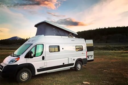 Family and Dog Friendly 2023 Winnebago Solis with Pop-up Top