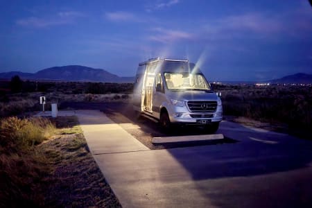 Our Zen Sanctuary: MERCEDES, HEAT, 4WD, COZY FALL GETAWAY Intro