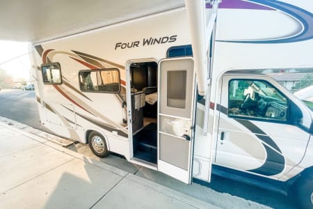 Simi ValleyRV rentals