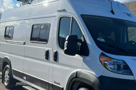 RV Rental riverside,California-(CA)