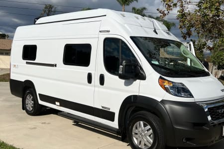 RV Rental riverside,California-(CA)