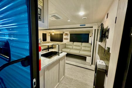 LazyLRVPark Rv Rentals