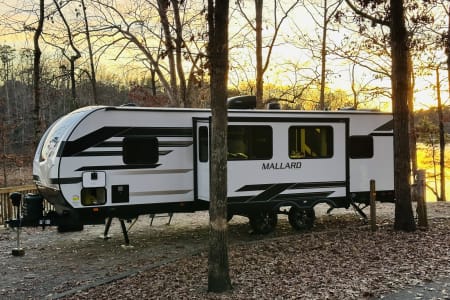 Adventure is calling! Enjoy our New Mallard RV M 26-2024