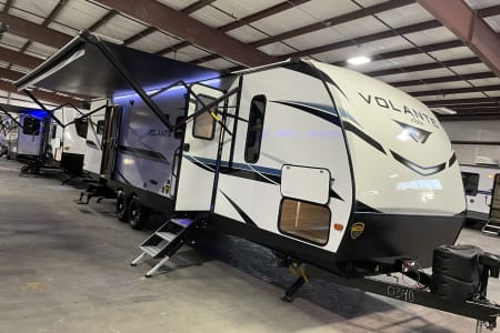 2022 Crossroads RV Volante