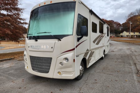 2017 Winnebago Vista: Great Condition; Low Miles; Fun for the Whole Family
