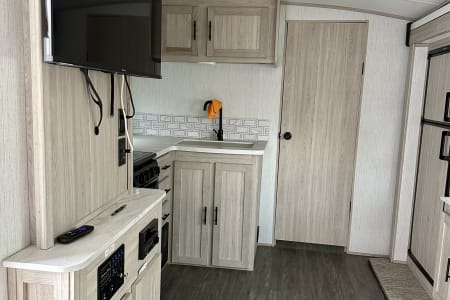 RV Rental bakersfield,California-(CA)