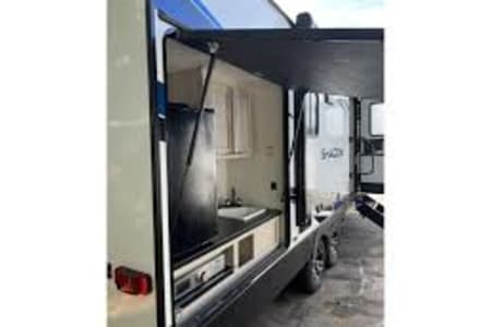 RV Rental bakersfield,California-(CA)