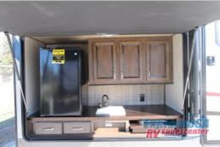 RV Rental bakersfield,California-(CA)