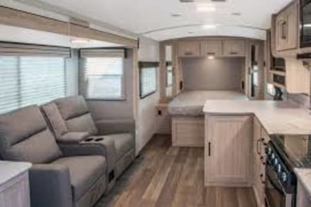 RV Rental bakersfield,California-(CA)