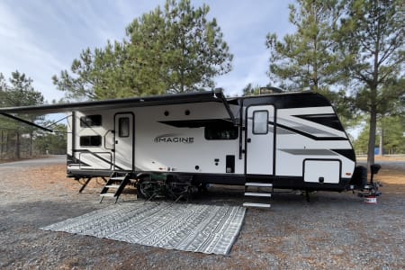 Luxurious 2022 Grand Design Imagine - 2800BH (Bunkhouse)