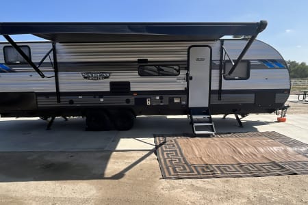 RV Rental riverside,California-(CA)