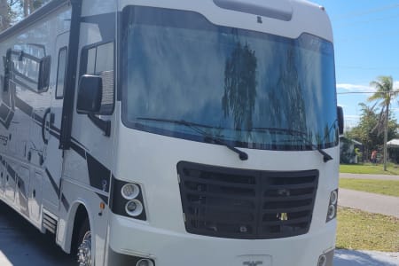 2022 FR3 33ft Motorhome