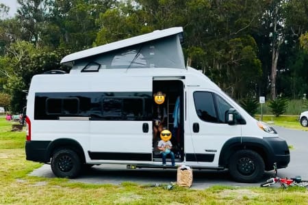 Vinny, Your Ultimate Camper Van - 2023 Winnebago Solis with 2 Beds