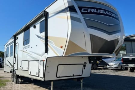 The Corwin Family?s 2023 Crusader Fifth Wheel