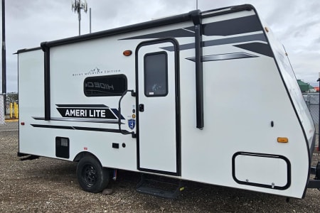 SPRING IS HERE!!! 2023 Gulf Stream Ameri-Lite LE Bunkhouse