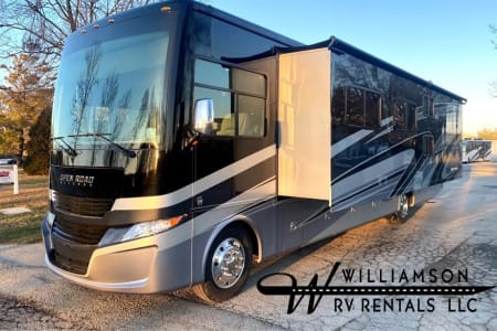 (Unit 8) Tiffin 38 ft Motorhome w/bunks & 1.5 baths