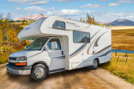 Thor! Easy to Drive, Comfy RV Rental