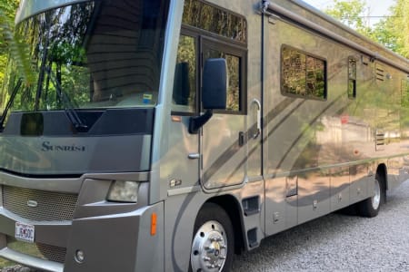 Lee's SummitRV rentals