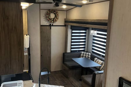 CampDeepEnd Rv Rentals