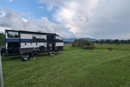 2023 Wolf Pup Bunkhouse with Slide