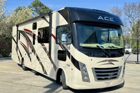 Thor Motor Coach A.C.E 30.2