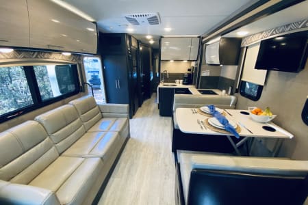 Apache JunctionRV rentals