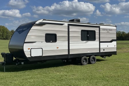 2021 Farmhouse Style Camper, Super Clean!