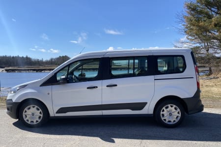 Penny: Ford Transit Connect Camper Van