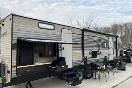 2016 Forest River Cherokee Bunkhouse Camper for the Whole Family