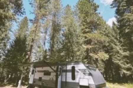 RedfishLakeLodgeCampground Rv Rentals