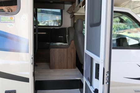 RV Rental chicago,Illinois-(IL)