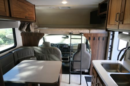 LincolnPark(Chicago) Rv Rentals