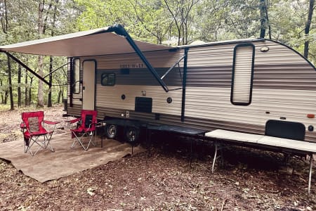 2018 Forest River Cherokee Grey Wolf