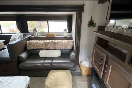 PalmSpringsOasisRVResort Rv Rentals