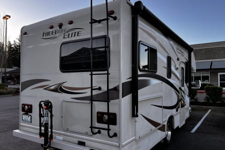 maple valleyRV rentals