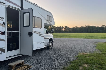 HillwoodCampingPark Rv Rentals