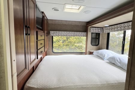 HillwoodCampingPark Rv Rentals