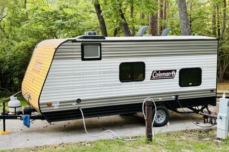Beautiful RV for Couples and Small Families!