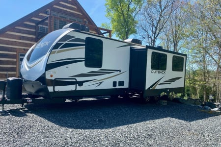 2021 Keystone Outback Ultralight 291ubh. Local Delivery