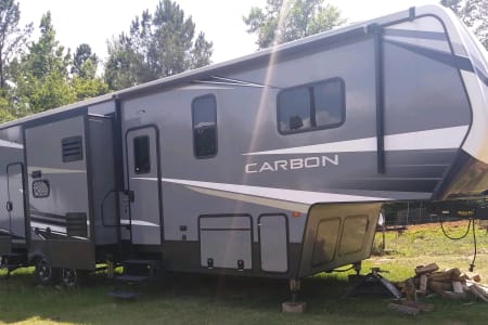 2020 Keystone Carbon 347 Toyhauler