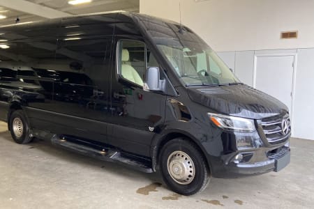 Morrow OH 2025 Mercedes Ultimate Coach Queen City Sprinter