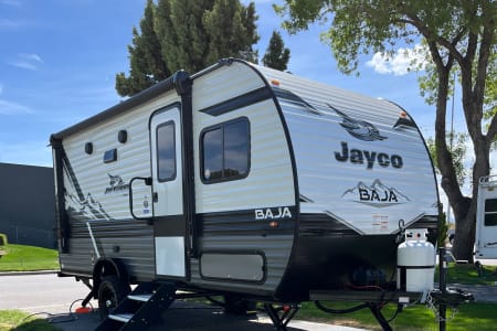 Adventure ready and space for the whole fam! 2024 Jayco Baja 174BHW