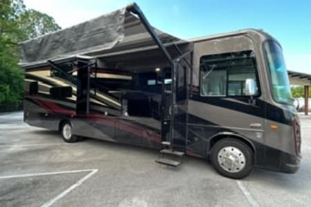 RV Family Camping in Comfort and Style