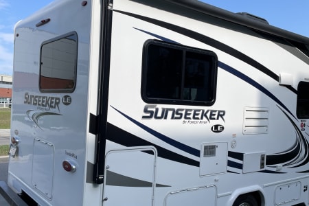 ChainLakesProvincialPark Rv Rentals