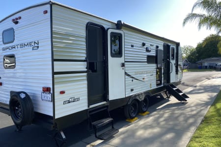 LemooreRV rentals