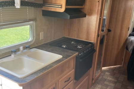 RV Rental bakersfield,California-(CA)