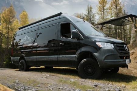 The Ultimate OffRoad/OffGrid Camping Van